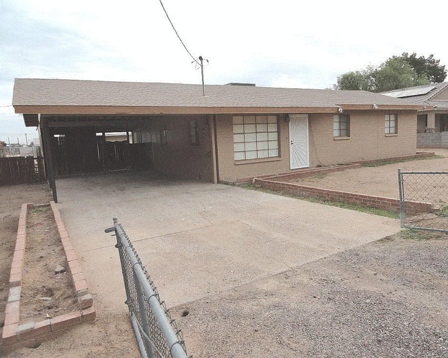 Photo - 2612 E Alta Vista Rd House