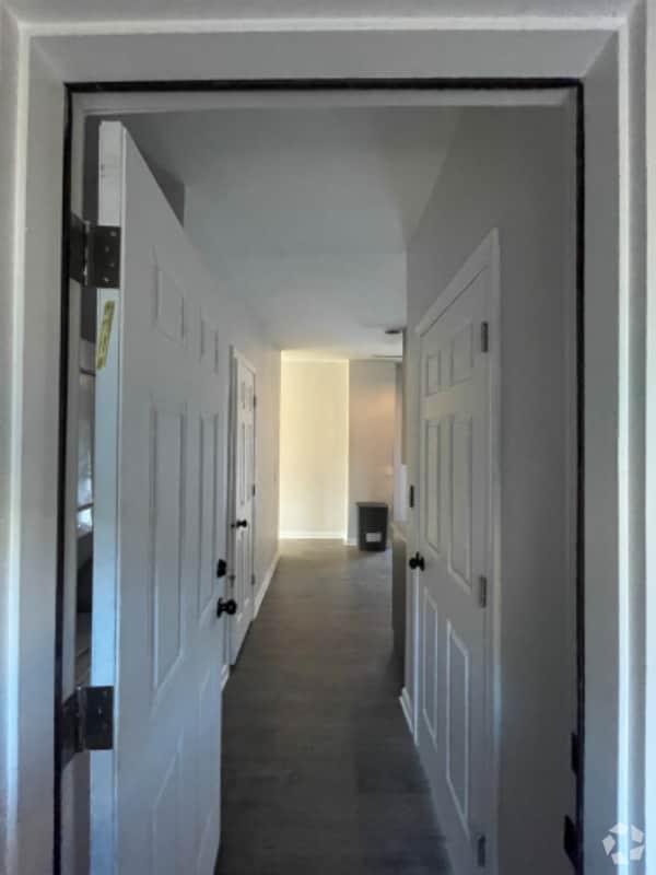 Building Photo - 1931 S Peoria St Unit 2 Rental
