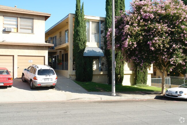 332 Cornell Dr