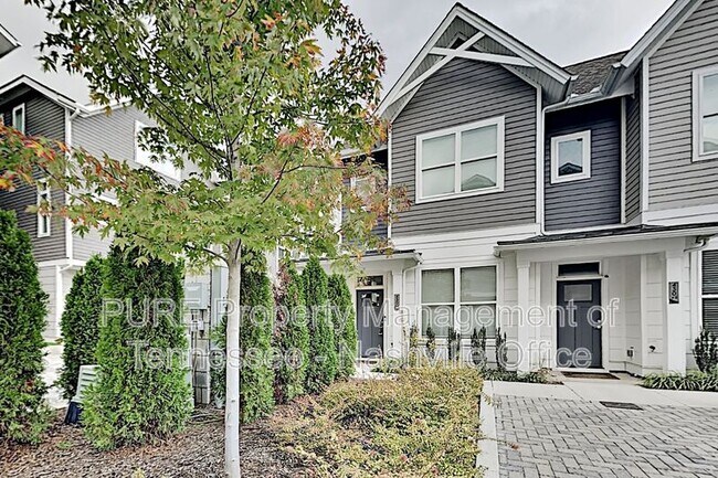 Photo - 430 Merritt Ave