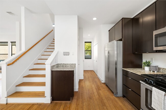 Photo - 5012 Cornish St