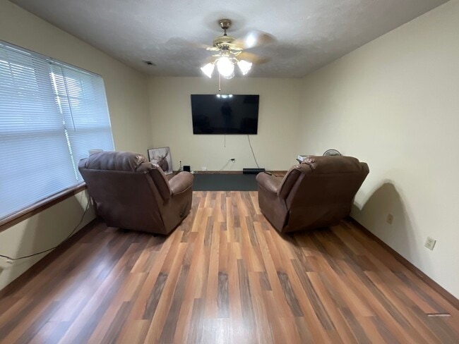 Photo - Spacious Duplex