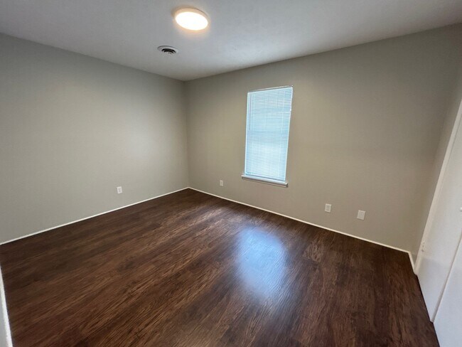 Photo - 263 Tinker Hill Cv Unit C