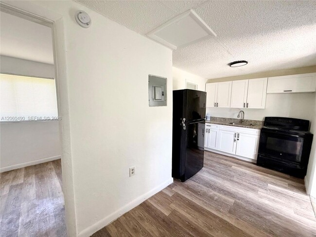 Photo - 2160 NW 29th St