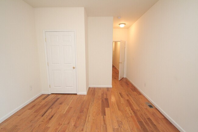 N Property Group - Temple Off Campus Housing