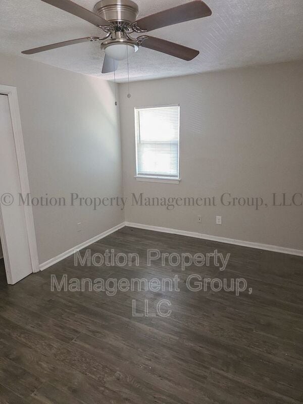 Photo - 1595 Carlisle St NW