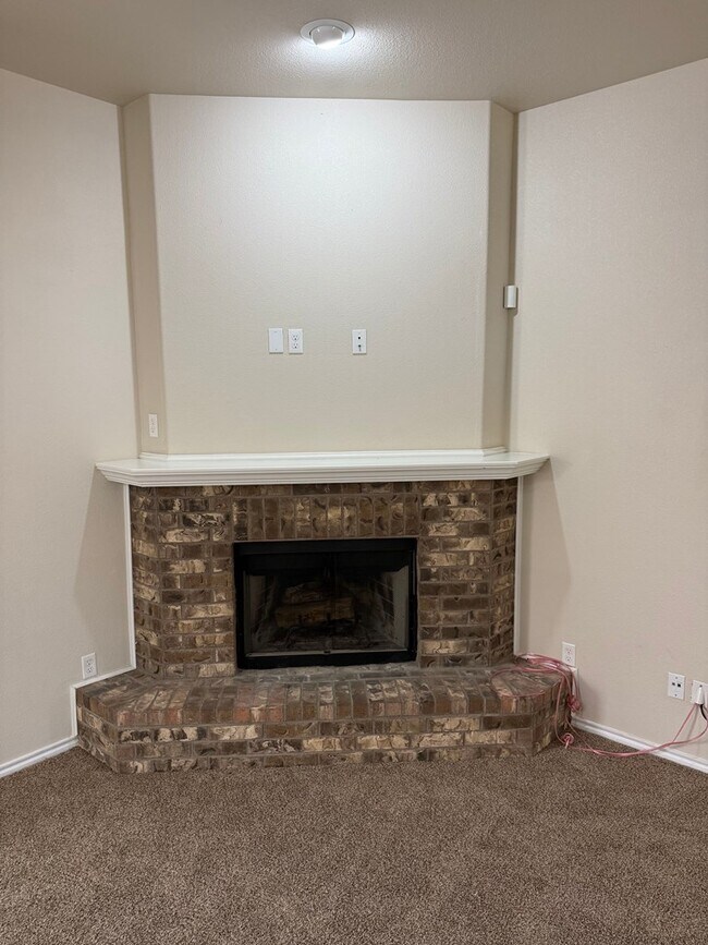 Photo - 660 Duke Ave