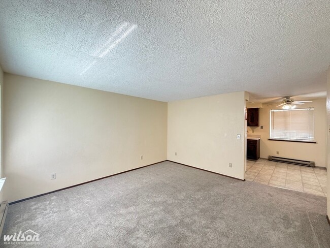 Photo - 1211 Ledwich Ave Unit B