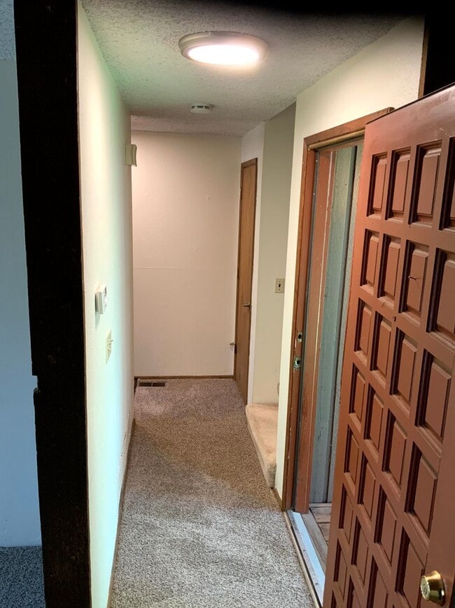 Photo - Two Bedroom Duplex in South Hills Area Unit 896 Foxglenn Ave