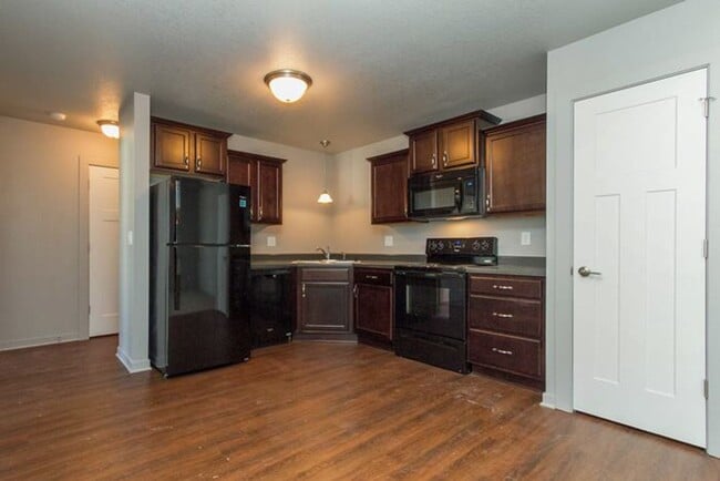 Photo - Ledgestone Townhomes