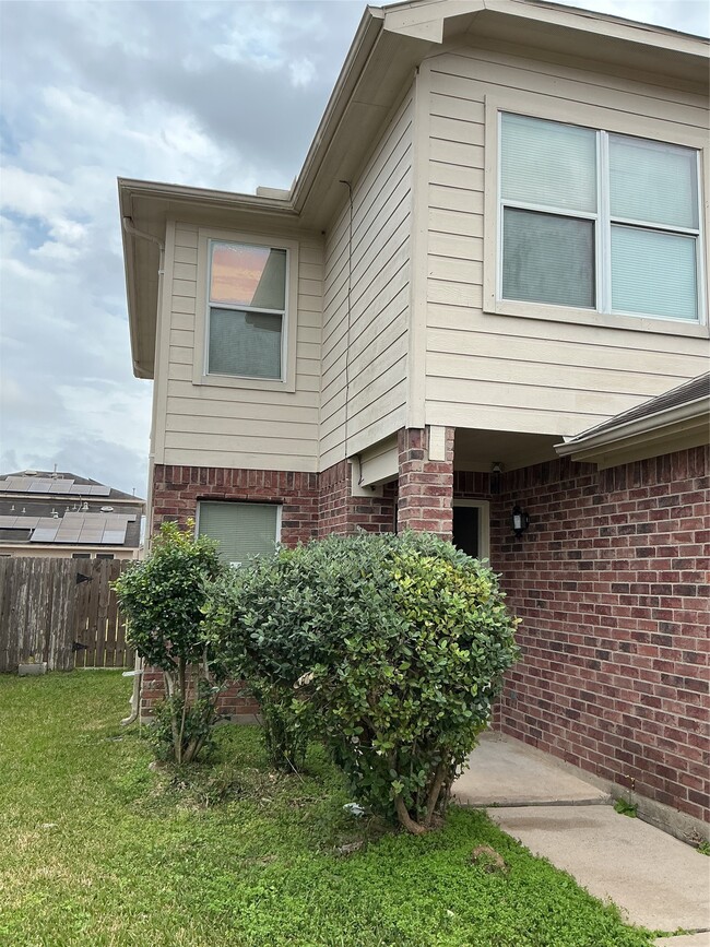 Photo - 4819 May Arbor Ln