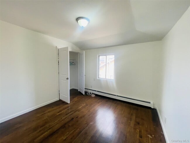 Photo - 104-59 214th St Unidad 2nd Fl