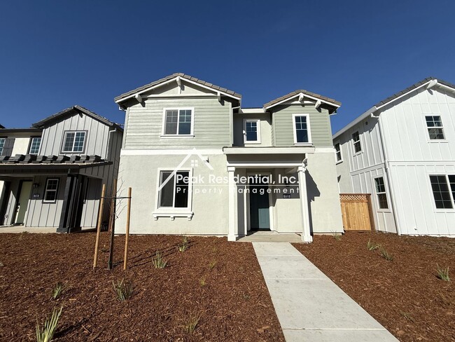 Brand New West Sacramento 4bd/3ba Home - Brand New West Sacramento 4bd/3ba Home