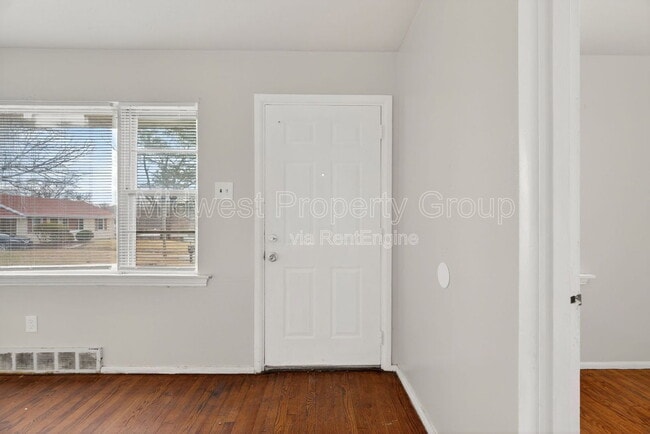 Photo - 5900 Sheriton Dr