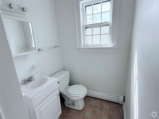 Building Photo - 6 Depot Hill Rd Unit 3 Rental