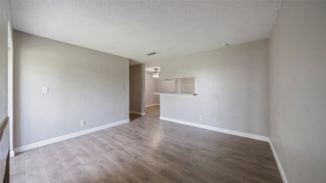 Photo - 2501 Gulf Fwy Unit 257C