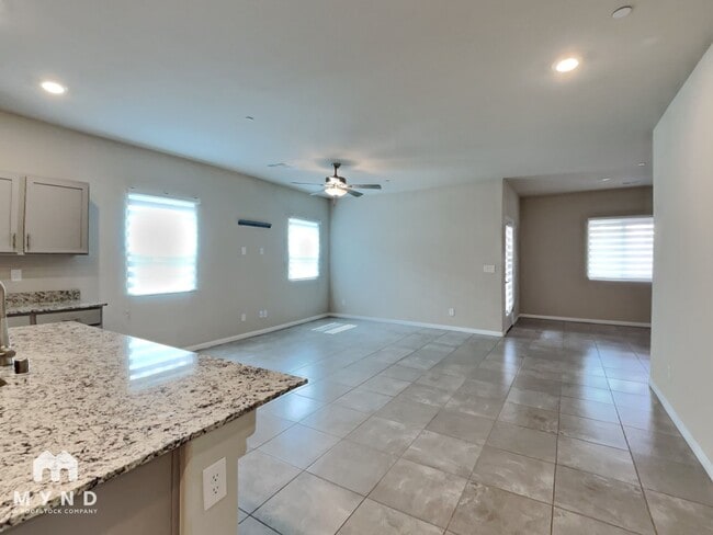 Photo - 12759 Silver Queen St