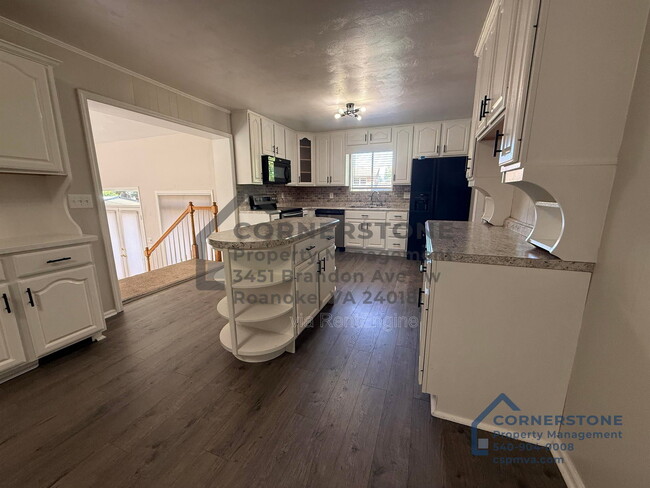 Photo - 3113 Clearview Dr