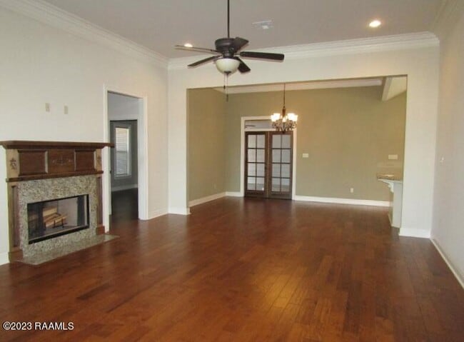 Photo - 201 Grand Pointe Blvd