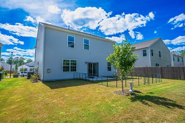 1017 Ella Bengel Dr