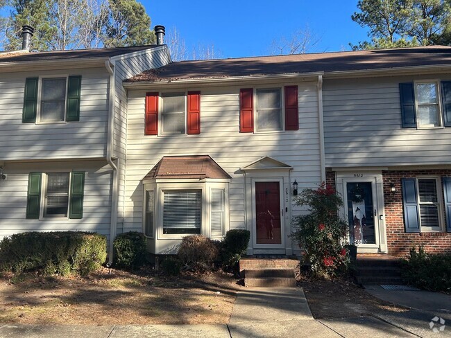 Building Photo - 2 Bed | 2.5 Bath Townhome in Raleigh with ...