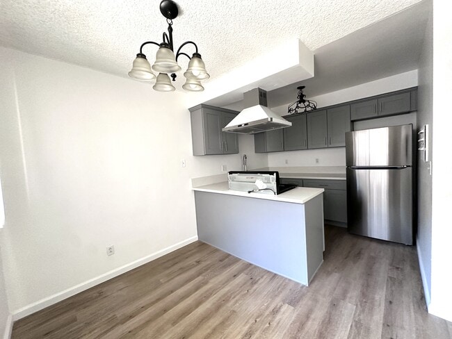 Photo - 365 W Milford St Unidad 3