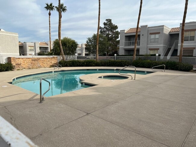Photo - 6800 E Lake Mead Blvd Unidad 2108