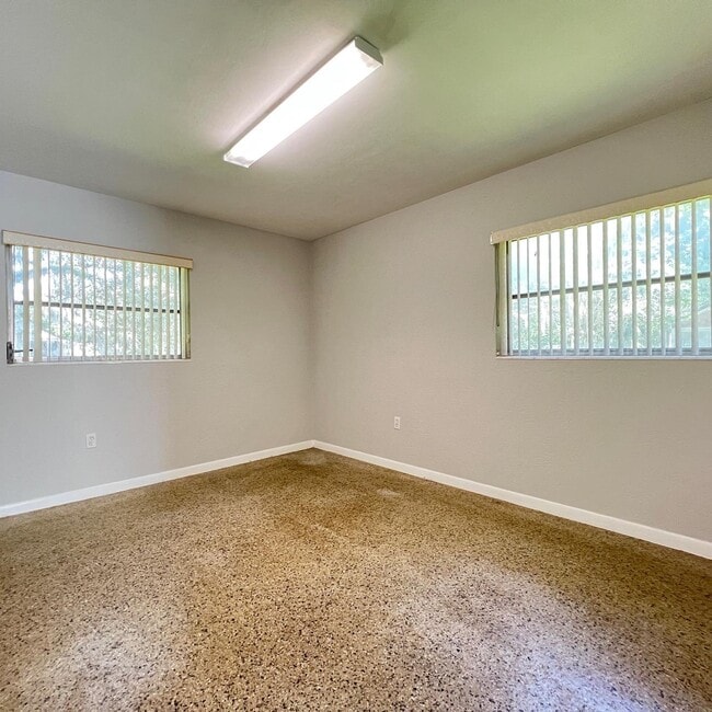 Photo - *Charming 2-Bedroom Bungalow with Fenced B...