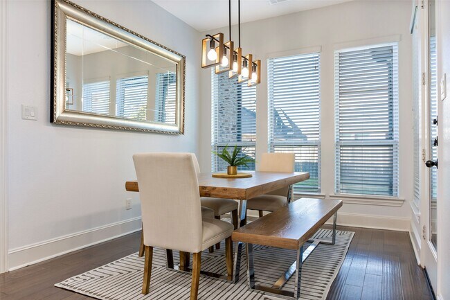 Photo - 29110 Davenport Dr