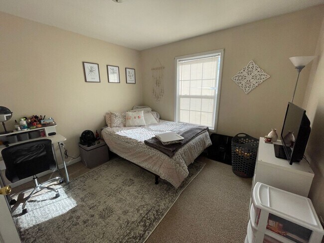 Photo - 644 Hudson St Unidad Apt 1