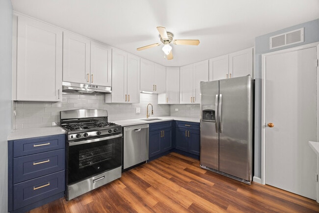 Photo - 1206 E Fairview St Unit 305