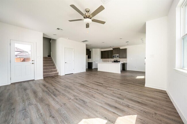 Photo - 123 Watkinville Rd