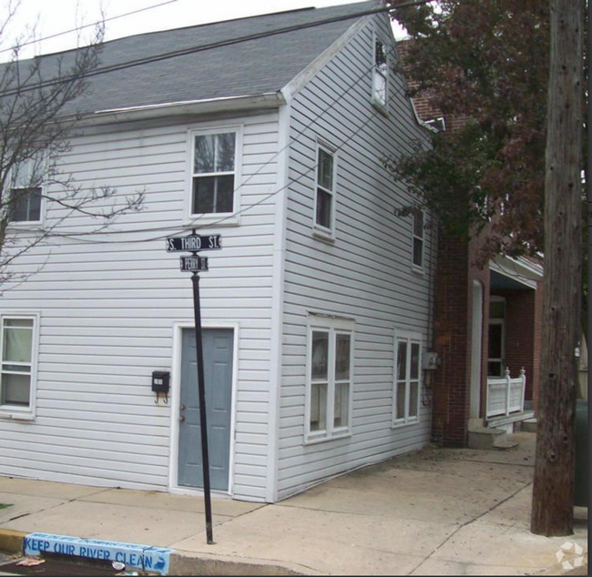 Building Photo - First floor 1 Bedroom apartment in Columbia