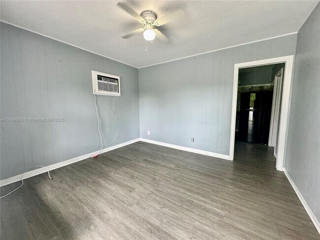 Photo - 1260 NE 115th St Unidad 2