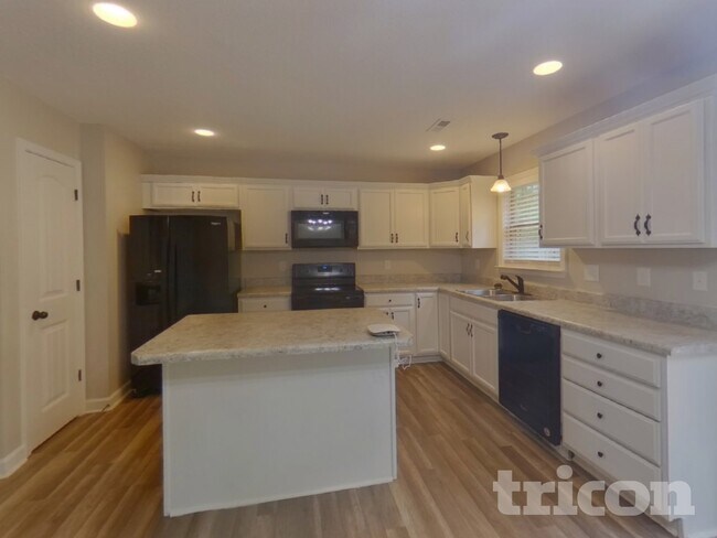 Photo - 456 Blairwood Ct