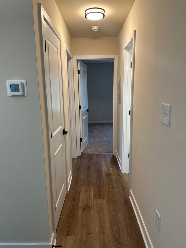 Riverwoods Apartments of Fredericksburg