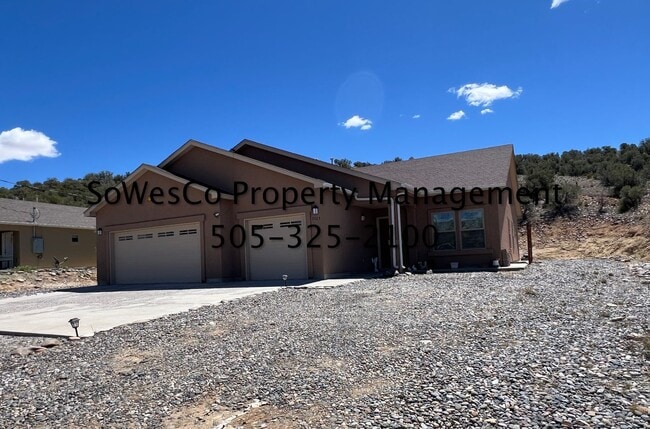 Building Photo - 3 Bedroom Plus and Office & 3 Car Garage