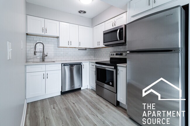 Photo - 744 W Gordon Ter