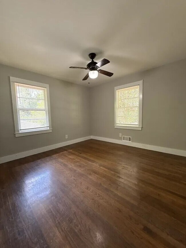 Photo - 3 Bed 2 Bath in Atlanta!
