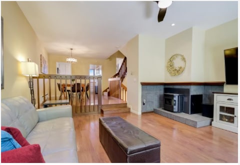 Photo - 844 Reichert Ave