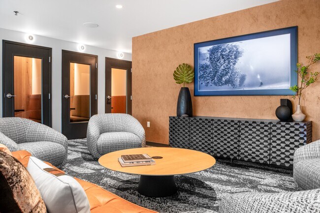 Photo - Eastline Grand