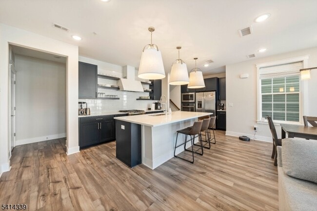 Photo - 707 Station Rd