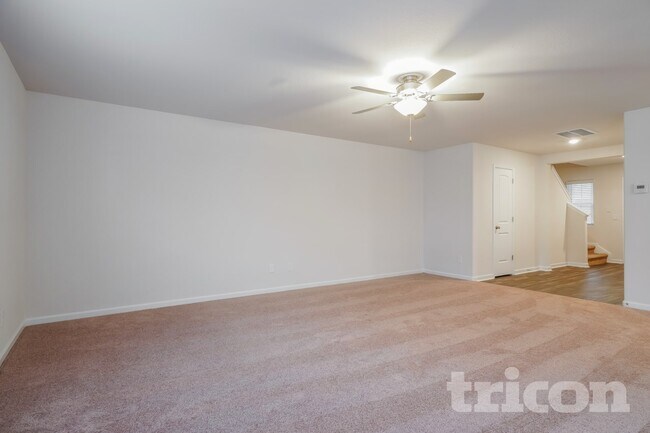 Photo - 6015 Mason Tucker Dr