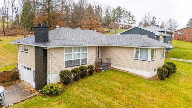 Photo - 134 Carroll Dr