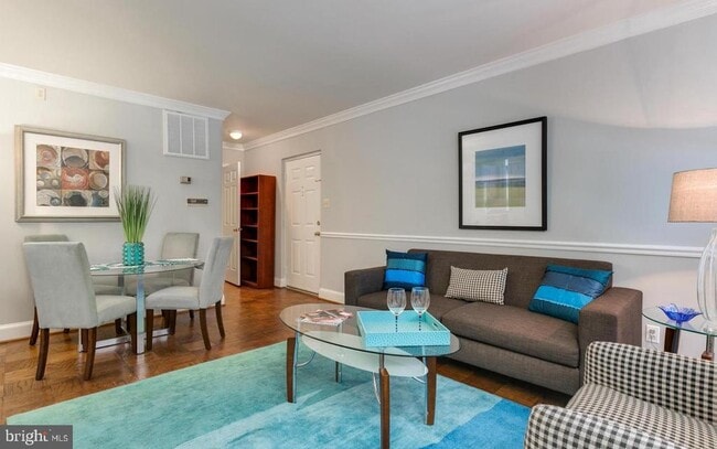 Building Photo - 1201 O St NW Unit 1A