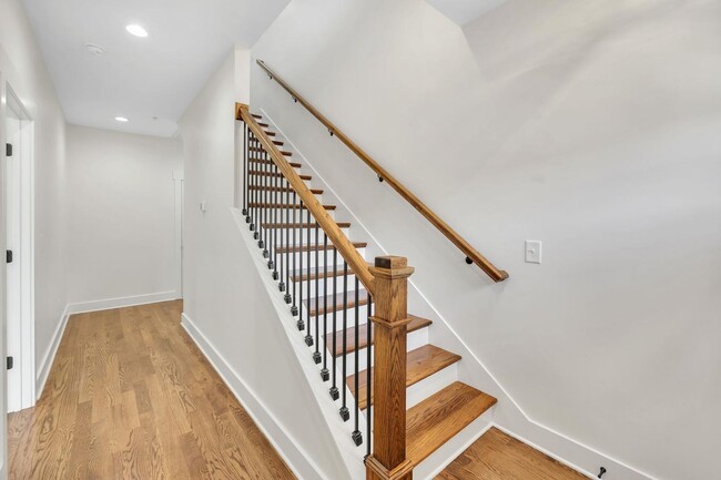Photo - 138 Wilson Ct