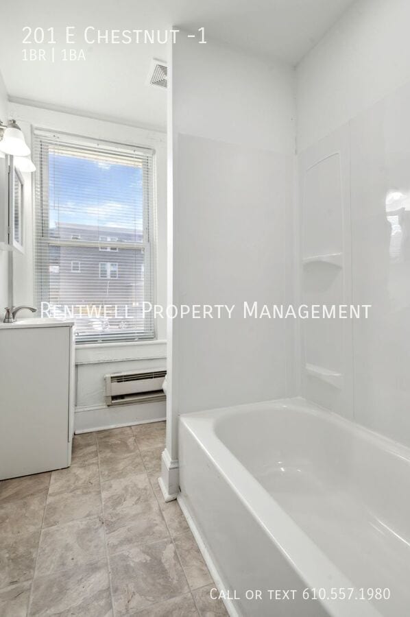 Photo - 201 E Chestnut St