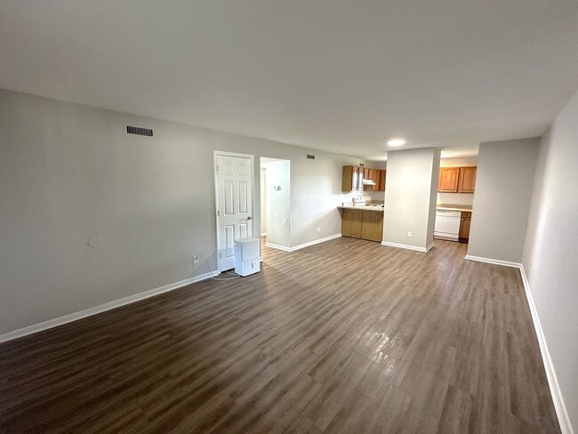 Photo - 448 Belmont Rd