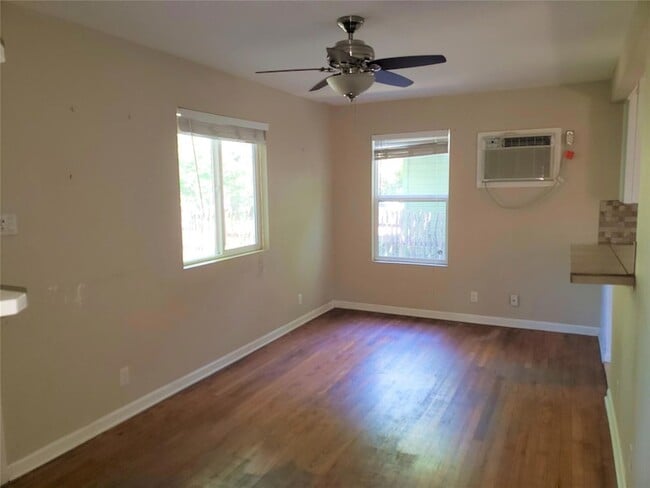 Photo - 4603 Jinx Ave