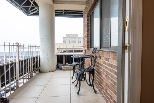 Photo - 355 S Broadway Unit 305